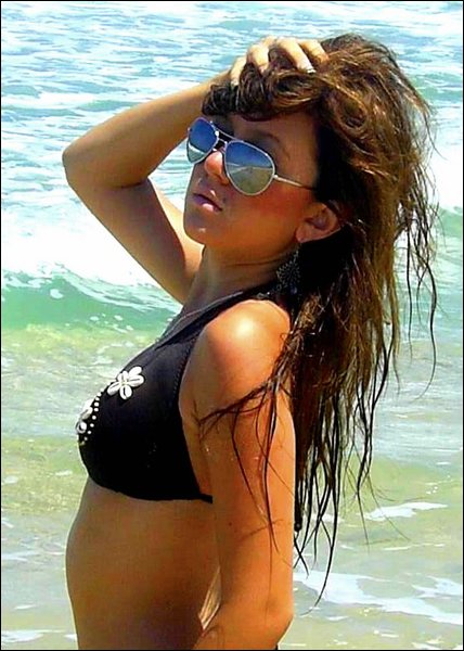 Pendeja de 18 años, nada mas Pendeja de 18 años, nada mas