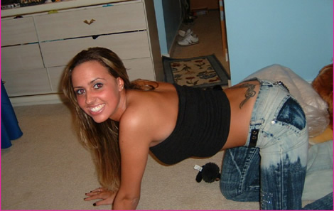 Una bella morena amateur