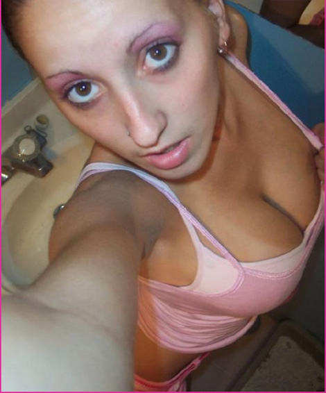 La zorra vecina en tanga