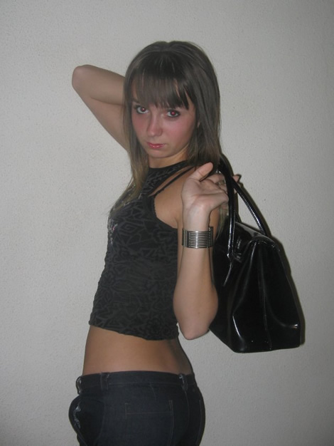 De t�mida solo tiene la cartera